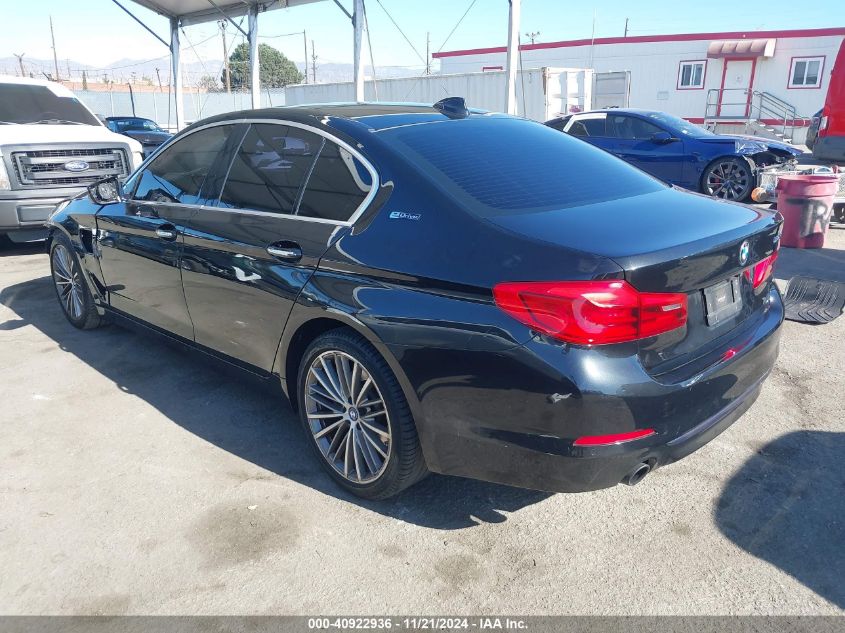 VIN WBAJA9C5XJB250376 2018 BMW 5 Series, 530E Iperf... no.3