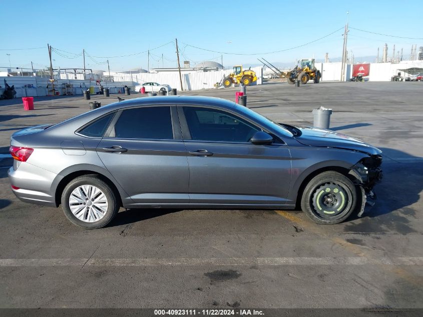 2019 Volkswagen Jetta 1.4T R-Line/1.4T S/1.4T Se VIN: 3VWC57BU4KM082500 Lot: 40923111