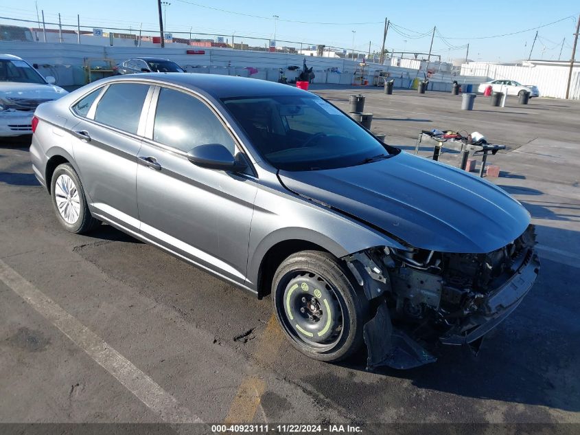 2019 Volkswagen Jetta 1.4T R-Line/1.4T S/1.4T Se VIN: 3VWC57BU4KM082500 Lot: 40923111