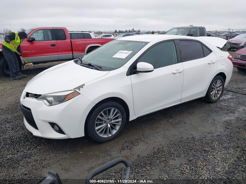 2014 TOYOTA COROLLA VIN: 5YFBURHE7EP031843