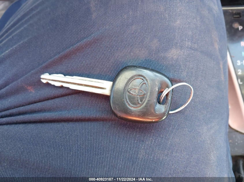 2014 TOYOTA COROLLA L - 2T1BURHE4EC006849