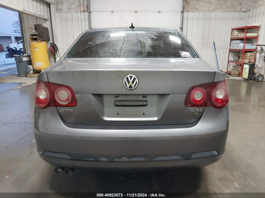 2008 Volkswagen Jetta Se/Sel VIN: 3VWRM71K08M002826 Lot: 40923572