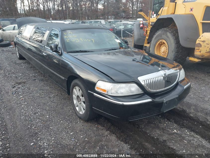 2005 Lincoln Town Car VIN: 1L1FM88W55Y656027 Lot: 40923669