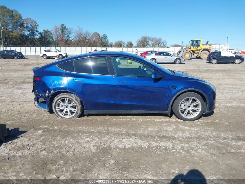 2021 Tesla Model Y Standard Range Rear-Wheel Drive VIN: 5YJYGDED3MF106337 Lot: 40923907