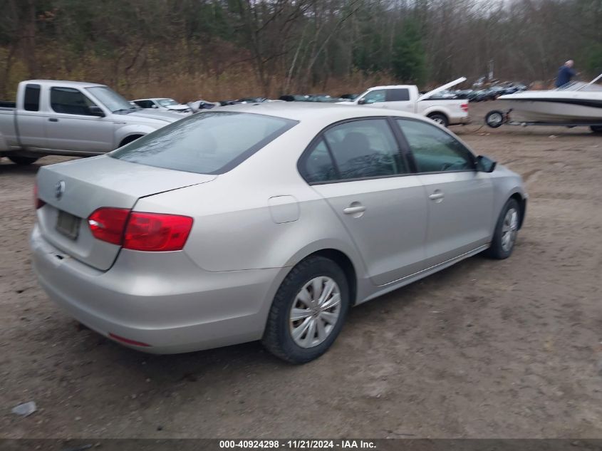 2011 Volkswagen Jetta 2.0L Base/2.0L S VIN: 3VW2K7AJ1BM390803 Lot: 40924298