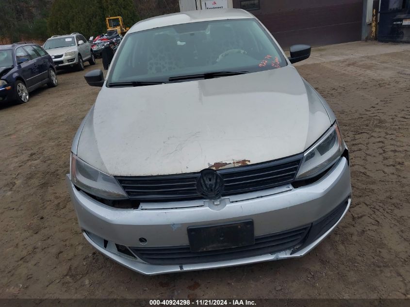 2011 Volkswagen Jetta 2.0L Base/2.0L S VIN: 3VW2K7AJ1BM390803 Lot: 40924298