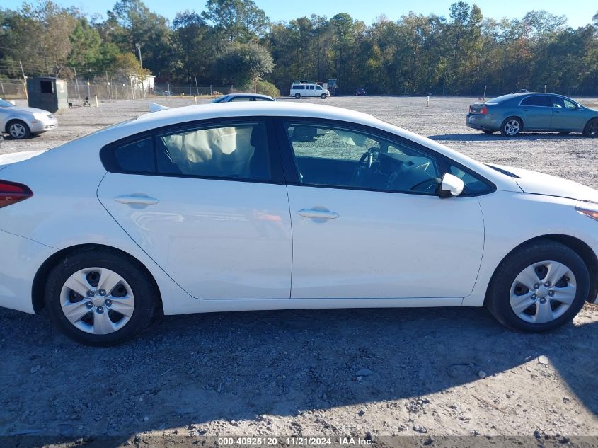 2018 Kia Forte Lx VIN: 3KPFK4A77JE231705 Lot: 40925120