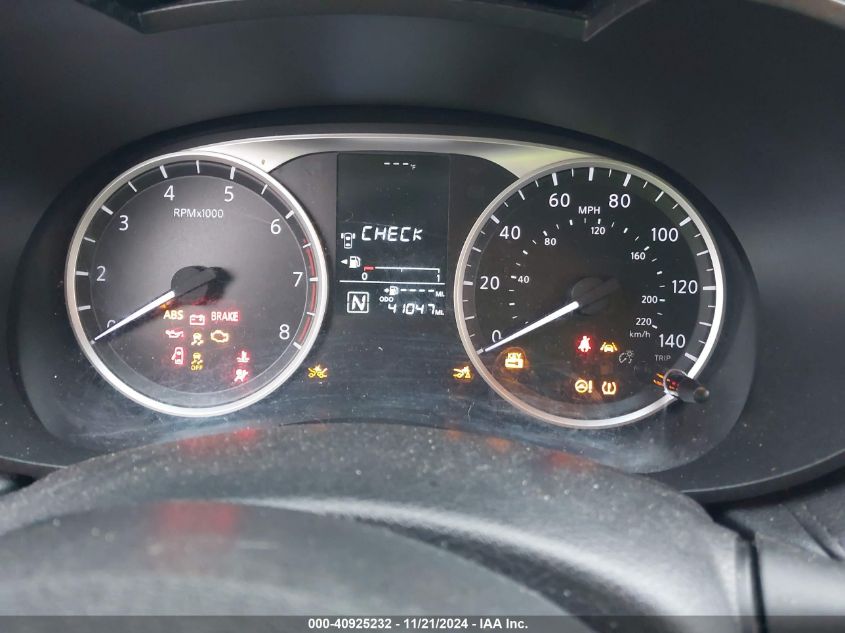 2021 NISSAN VERSA 1.6L I4 FI DOHC 16V (VIN: 3N1CN8DV5ML812117