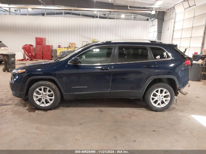 2016 Jeep Cherokee Latitude VIN: 1C4PJMCS3GW215413 Lot: 40925490