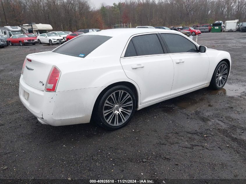 2013 Chrysler 300 300S VIN: 2C3CCABT5DH686799 Lot: 40925510