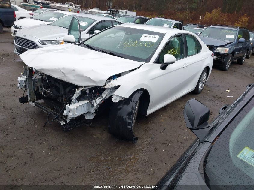 VIN 4T1B11HK1JU540285 2018 Toyota Camry, LE no.2