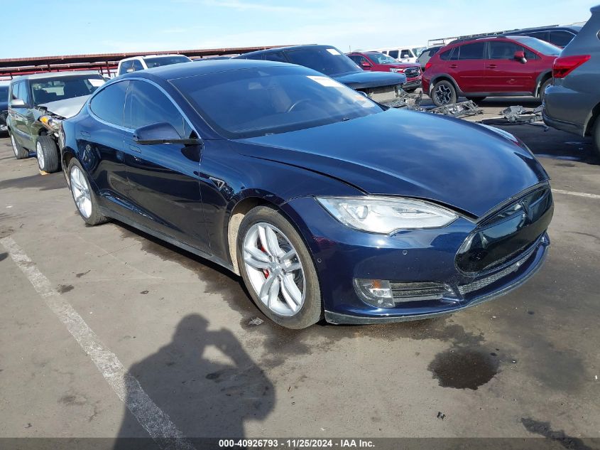 VIN 5YJSA1H14EFP64550 2014 Tesla Model S, P85 no.1