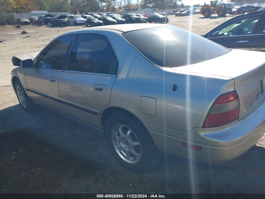 1995 Honda Accord Lx/Ex VIN: 1HGCD5531SA011301 Lot: 40926880