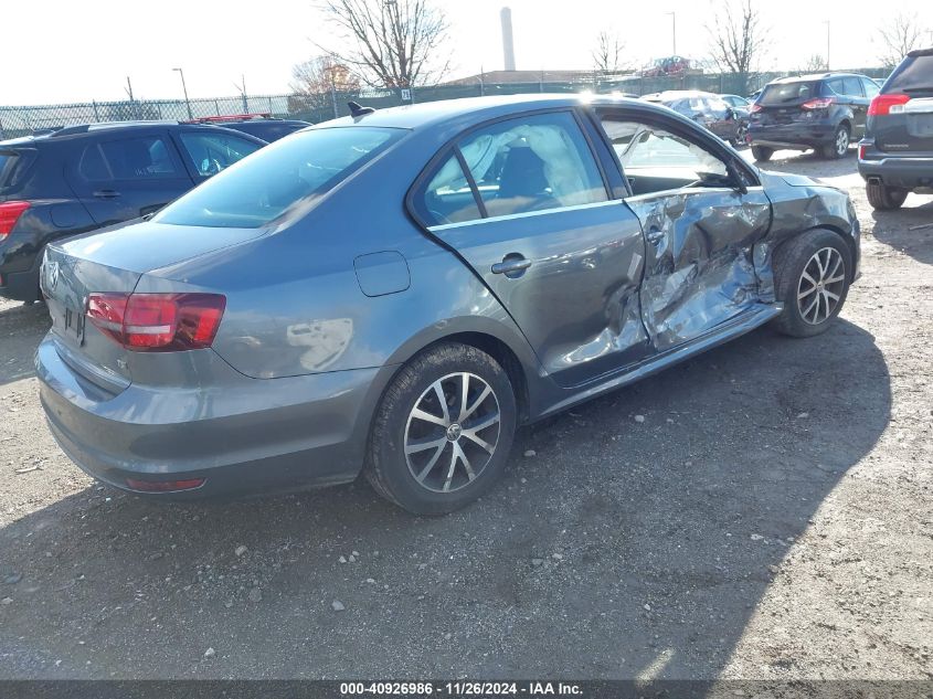 VIN 3VWDB7AJ2HM394456 2017 VOLKSWAGEN JETTA no.4