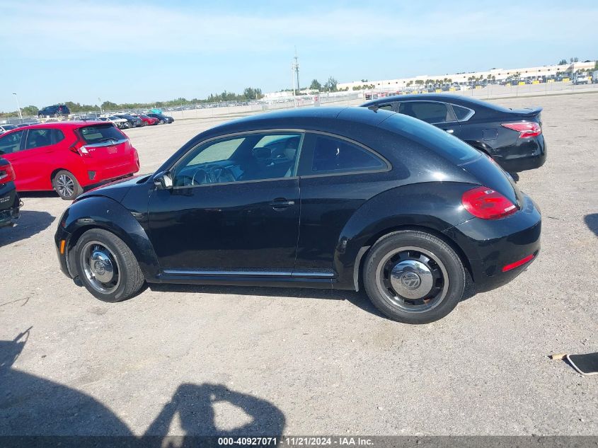 2012 Volkswagen Beetle 2.5L VIN: 3VWJP7AT8CM655930 Lot: 40927071