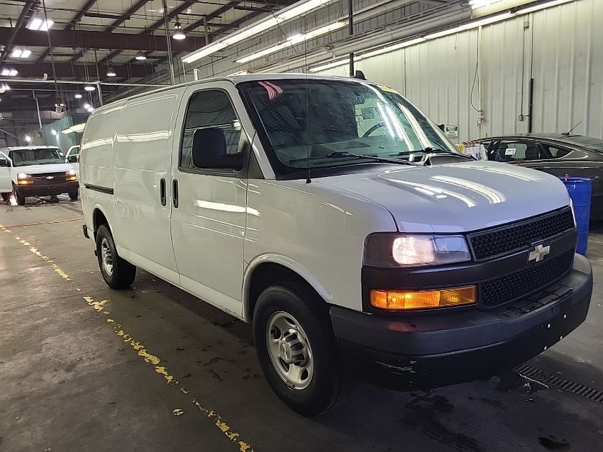 2019 Chevrolet Express 2500 Work Van VIN: 1GCWGAFG5K1326857 Lot: 40927237