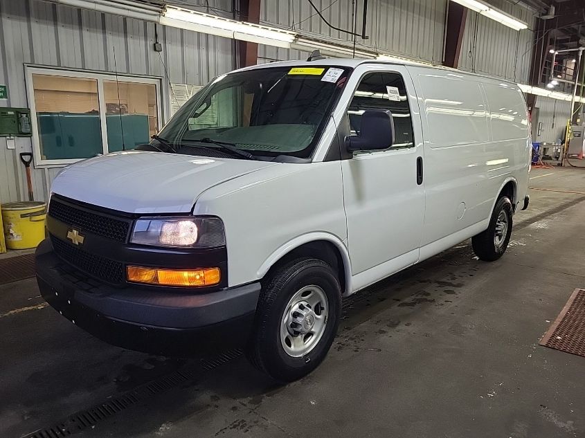 2019 Chevrolet Express 2500 Work Van VIN: 1GCWGAFG5K1326857 Lot: 40927237