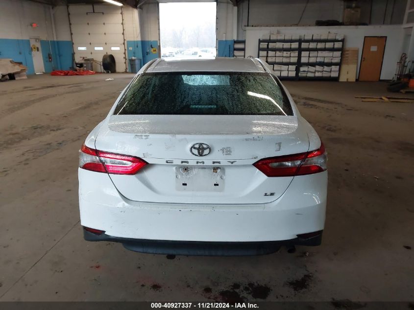 2018 Toyota Camry Le VIN: 4T1B11HK2JU153163 Lot: 40927337