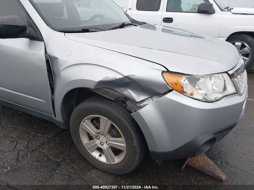 2013 Subaru Forester 2.5X VIN: JF2SHABC6DH400992 Lot: 40927357