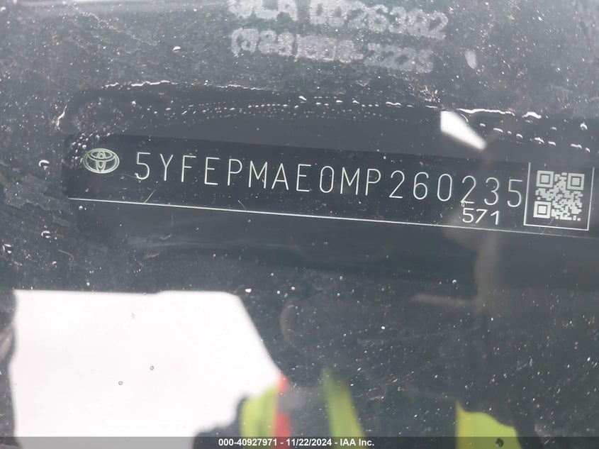 VIN 5YFEPMAE0MP260235 2021 TOYOTA COROLLA LE