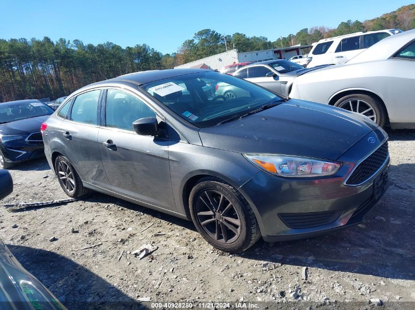 2018 Ford Focus Se VIN: 1FADP3F24JL207102 Lot: 40928280