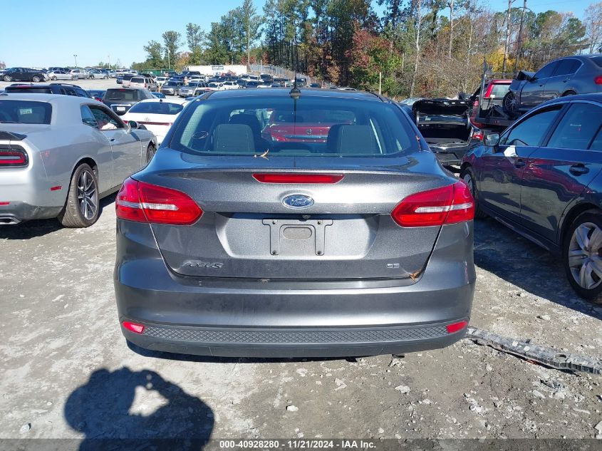 2018 Ford Focus Se VIN: 1FADP3F24JL207102 Lot: 40928280