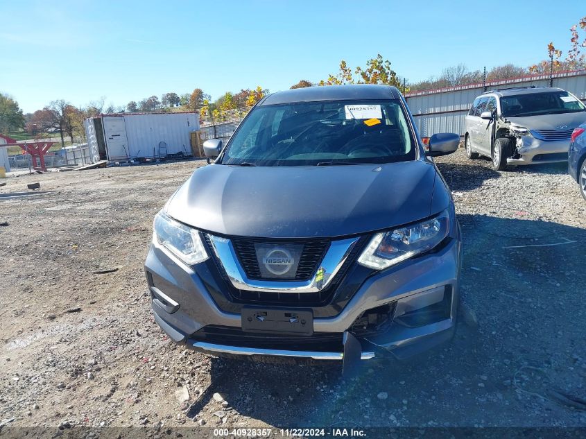 2017 Nissan Rogue S VIN: KNMAT2MV5HP605891 Lot: 40928357