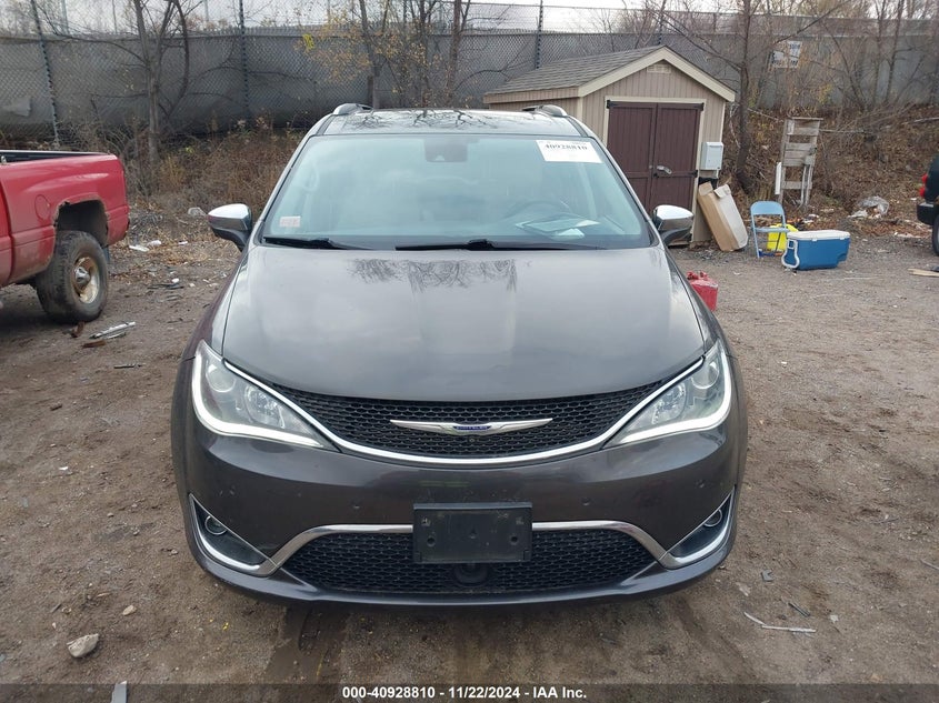 VIN 2C4RC1GG5HR528870 2017 CHRYSLER PACIFICA LIMITED