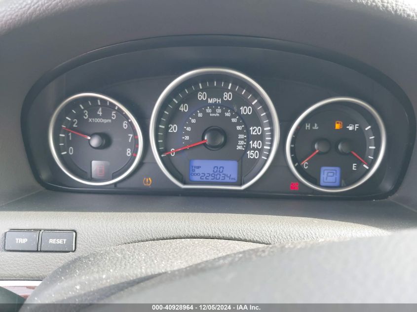 2010 Hyundai Veracruz Limited VIN: KM8NU4CC3AU135812 Lot: 40928964