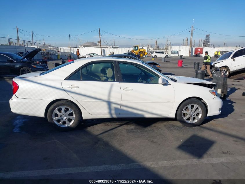 2004 Toyota Camry Le VIN: JTDBE32KX40258851 Lot: 40929078