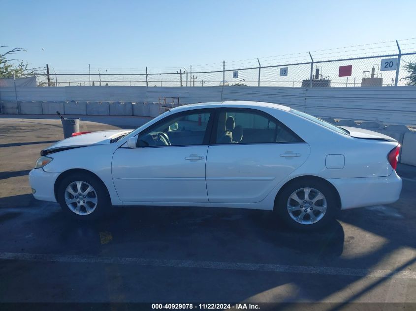 2004 Toyota Camry Le VIN: JTDBE32KX40258851 Lot: 40929078