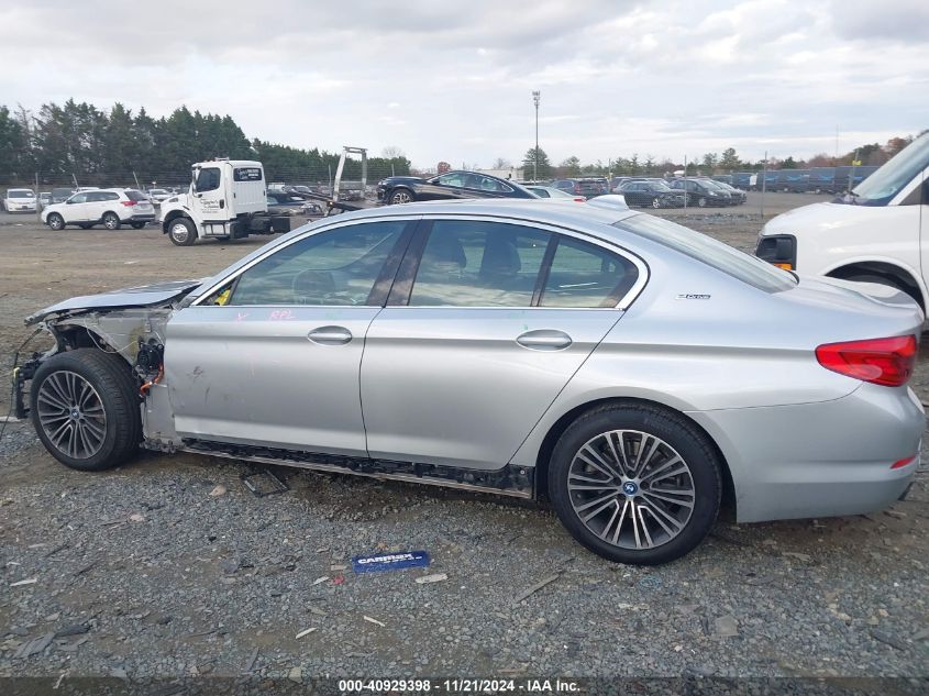 2019 BMW 530E xDrive Iperformance VIN: WBAJB1C51KB375590 Lot: 40929398