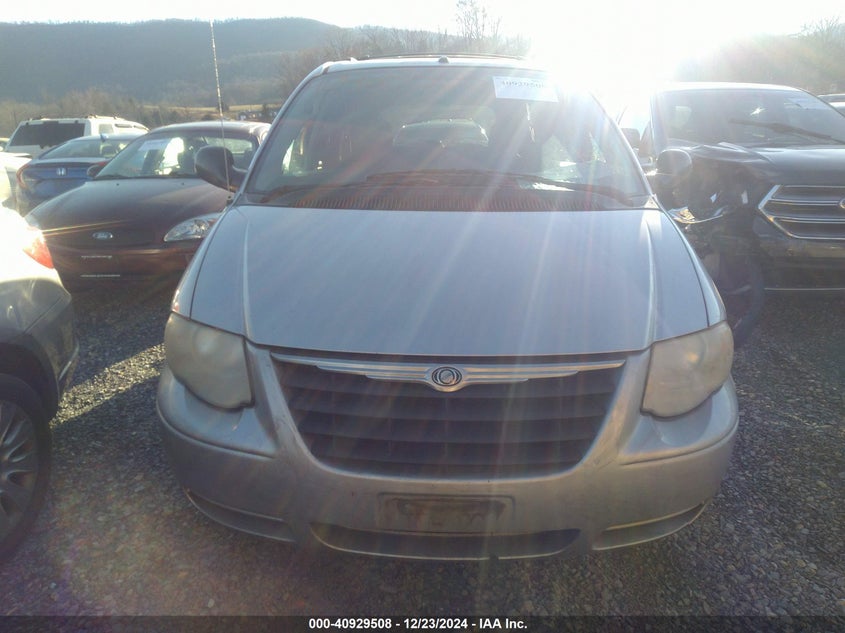 2006 Chrysler Town & Country Touring VIN: 2A4GP54L06R845287 Lot: 40929508