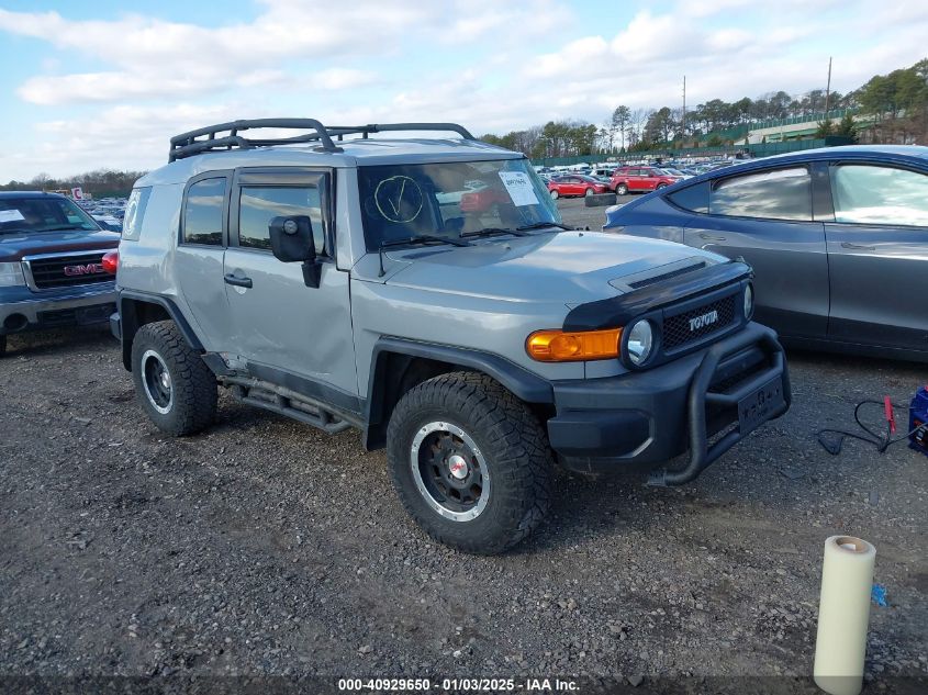 2013 TOYOTA FJ CRUISER