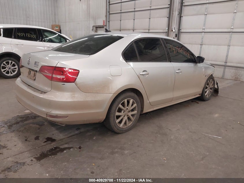 2015 VOLKSWAGEN JETTA VIN: 3VW2K7AJXFM272321