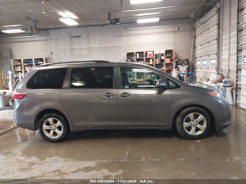 2017 Toyota Sienna Le 8 Passenger VIN: 5TDKZ3DC4HS771963 Lot: 40930094