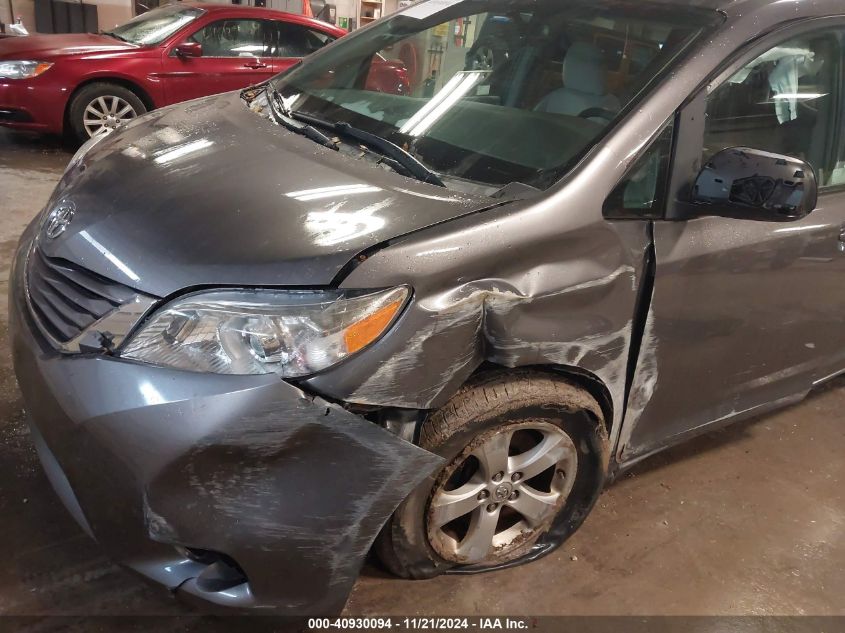 2017 Toyota Sienna Le 8 Passenger VIN: 5TDKZ3DC4HS771963 Lot: 40930094