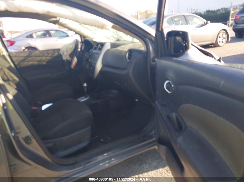 VIN 3N1CN7AP3KL867419 2019 Nissan Versa, 1.6 SV no.5