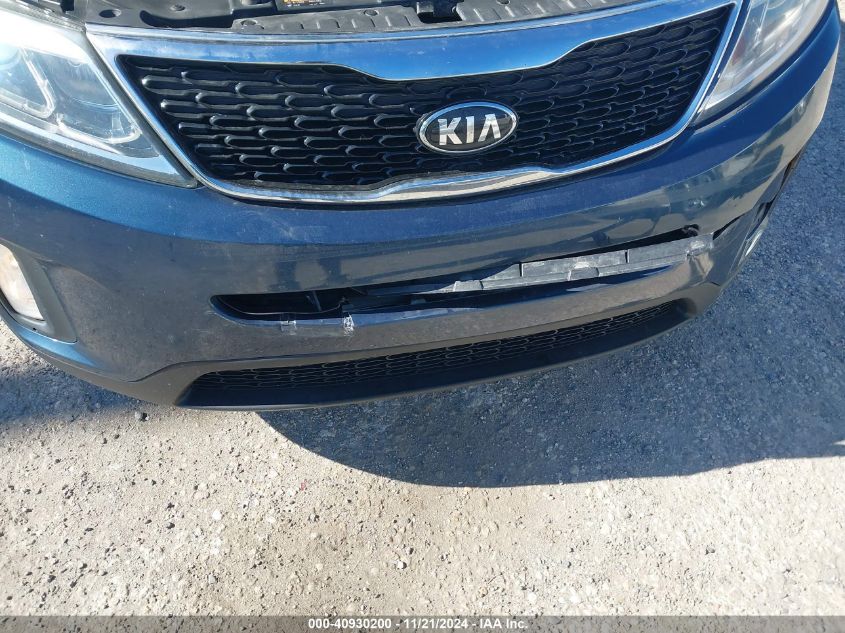 2014 KIA SORENTO LX - 5XYKTCA68EG455152