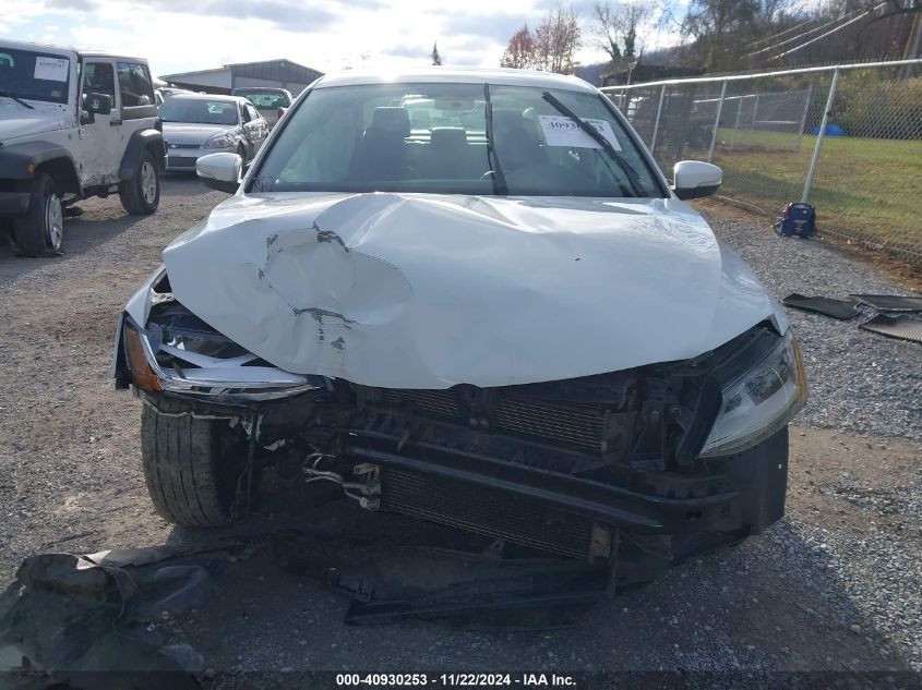 2017 VOLKSWAGEN JETTA 1.4T SE - 3VWDB7AJ0HM249531