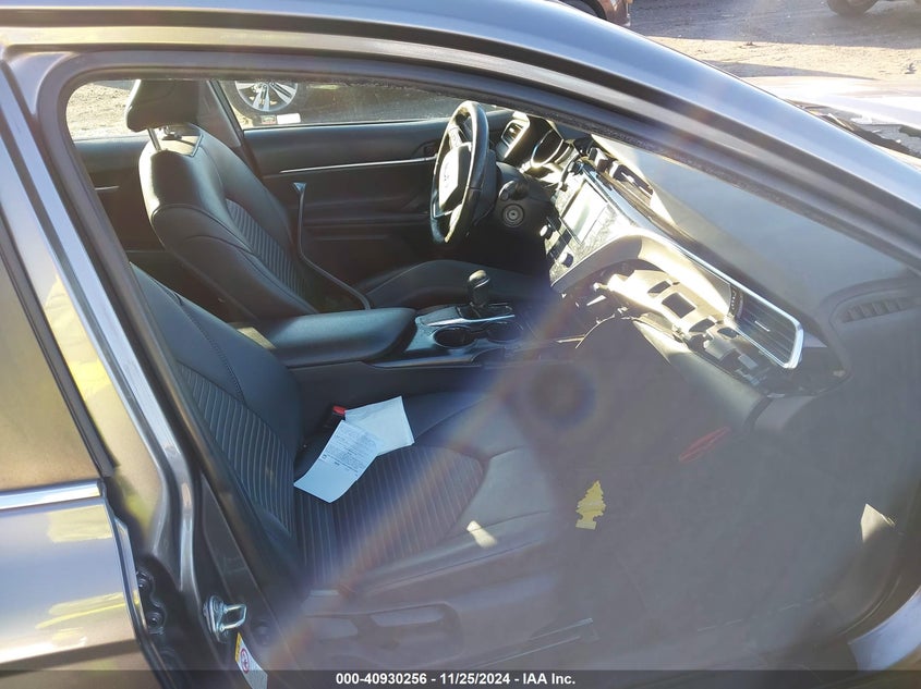 2018 TOYOTA CAMRY VIN: 4T1B11HK0JU115396