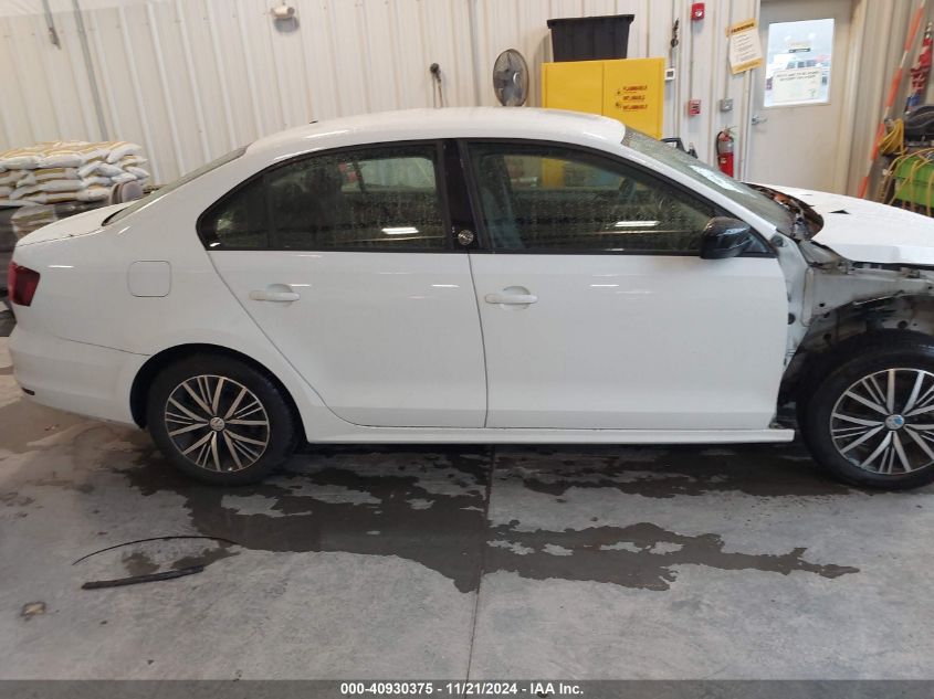 2018 Volkswagen Jetta 1.4T Se/1.4T Wolfsburg Edition VIN: 3VWDB7AJ7JM203734 Lot: 40930375