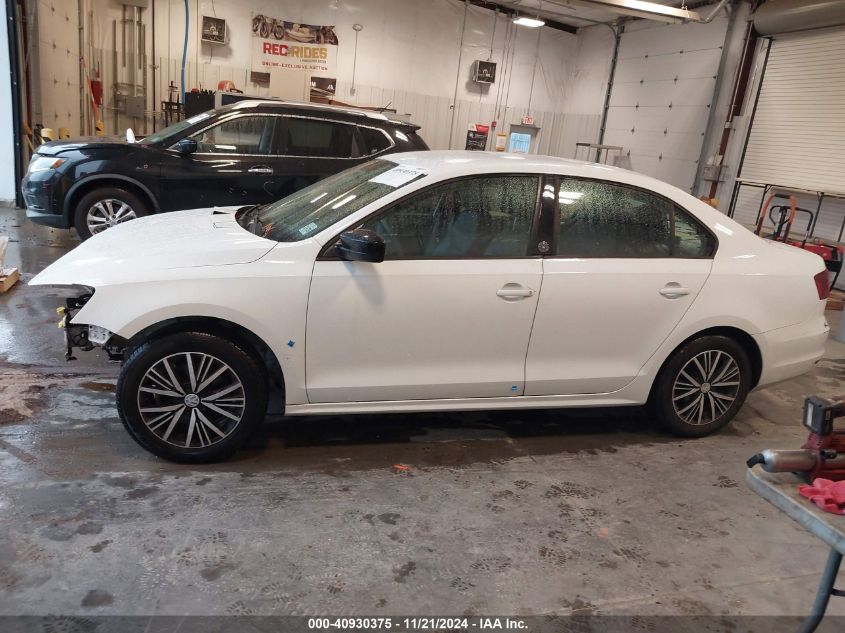 2018 Volkswagen Jetta 1.4T Se/1.4T Wolfsburg Edition VIN: 3VWDB7AJ7JM203734 Lot: 40930375