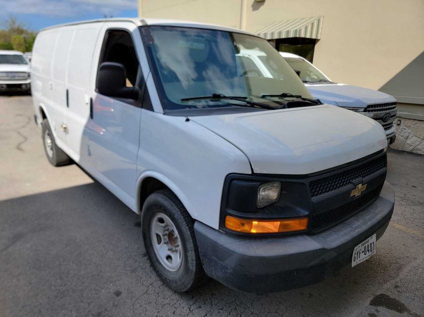 2016 Chevrolet Express G2500 VIN: 1GCWGAFG8G1117815 Lot: 40930852