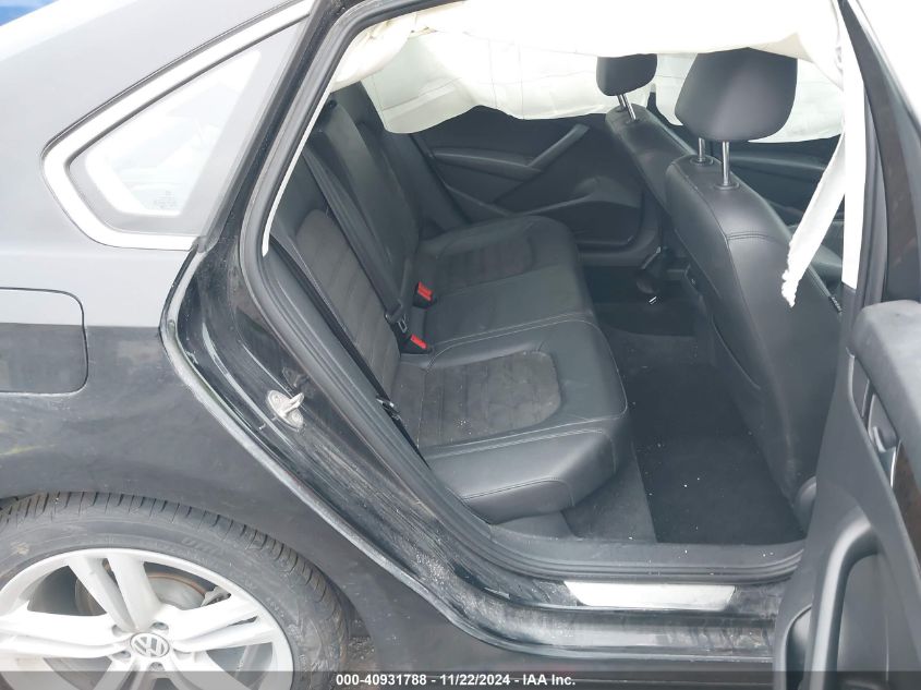 2015 VOLKSWAGEN PASSAT VIN: 1VWCM7A31FC117514