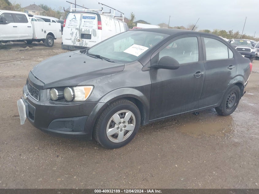 Vin: 1g1ja5sh3d4205692, lot: 41421923, chevrolet sonic ls auto 20132