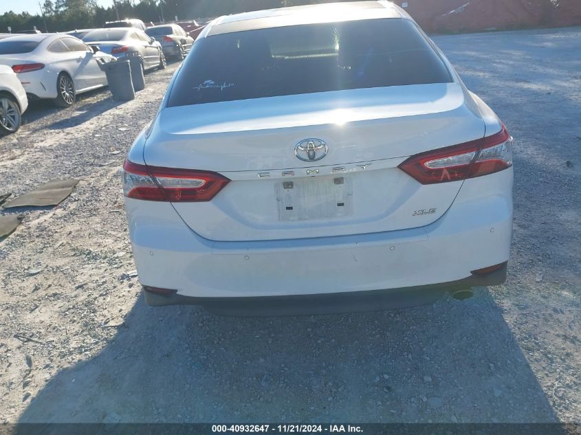 2018 Toyota Camry Xle VIN: 4T1B11HKXJU028850 Lot: 40932647