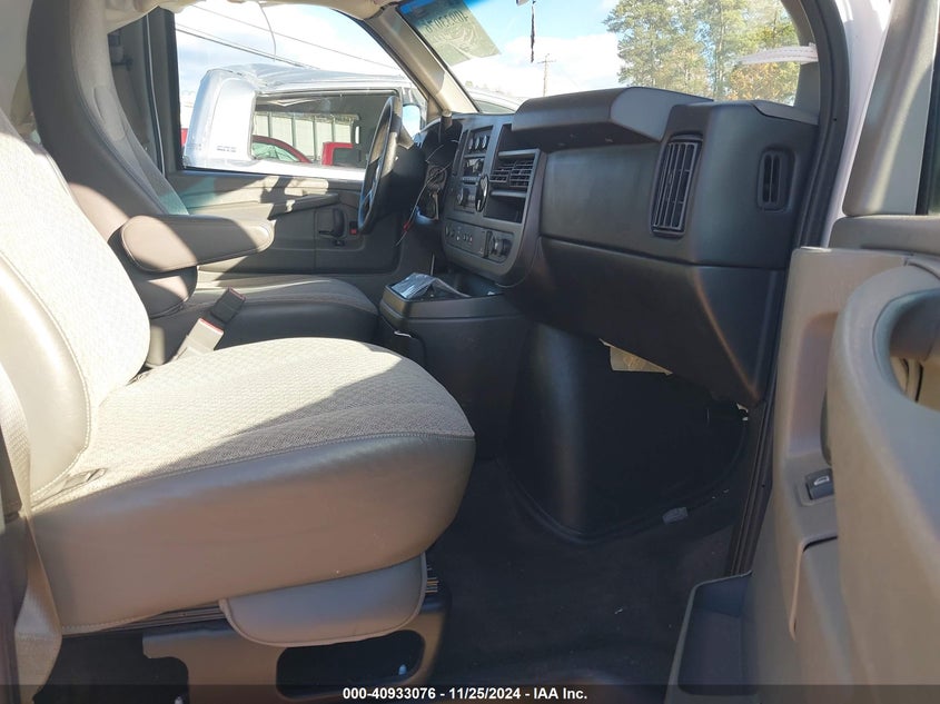 2015 CHEVROLET EXPRESS 3500 LT - 1GAZG1FG2F1107365