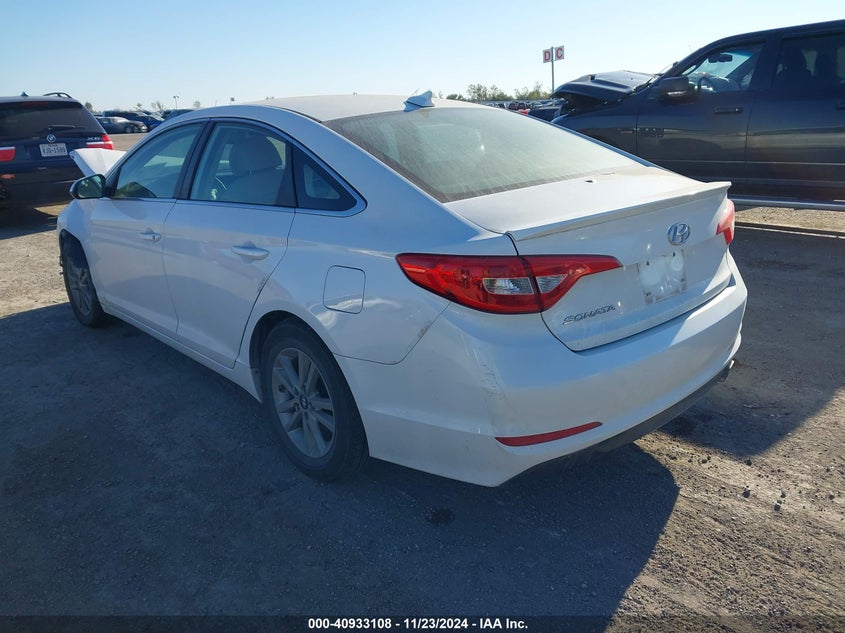 2015 HYUNDAI SONATA VIN: 5NPE24AF9FH181170