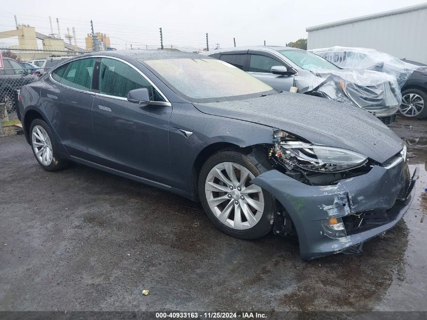 VIN 5YJSA1E24JF298156 2018 Tesla Model S, 100D/75D/... no.1